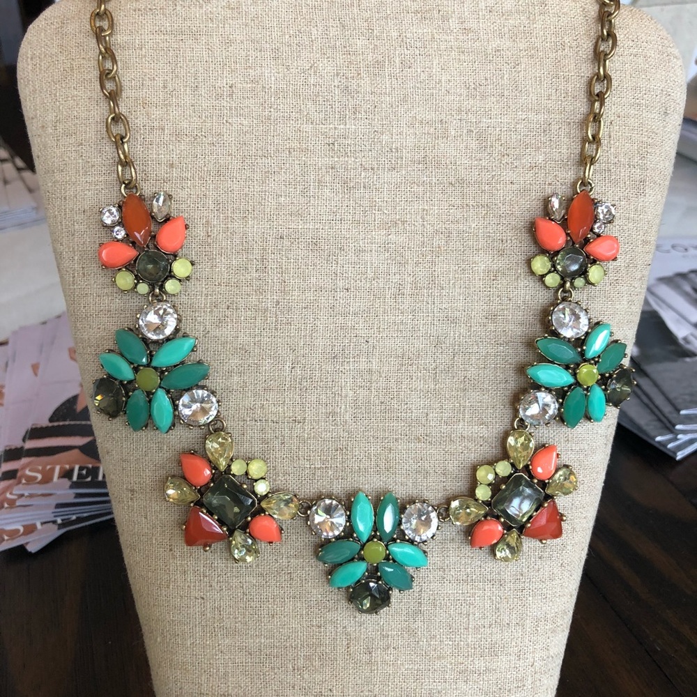 Stella and Dot multi colored statement necklace
